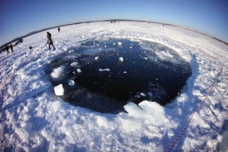 Как будут доставать чебаркульский метеорит со дна озера Как будут доставать чебаркульский метеорит со дна озера