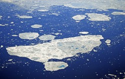Тающие льды Арктики раскручивают механизм глобального потепления - ученые Тающие льды Арктики раскручивают механизм глобального потепления - ученые