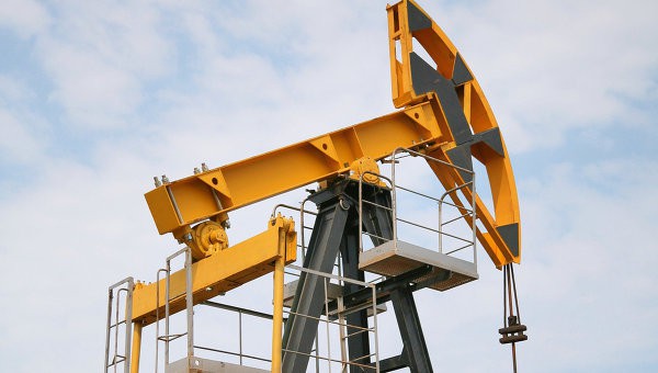 Мировые цены на нефть выросли на статданных по запасам в США Мировые цены на нефть выросли на статданных по запасам в США