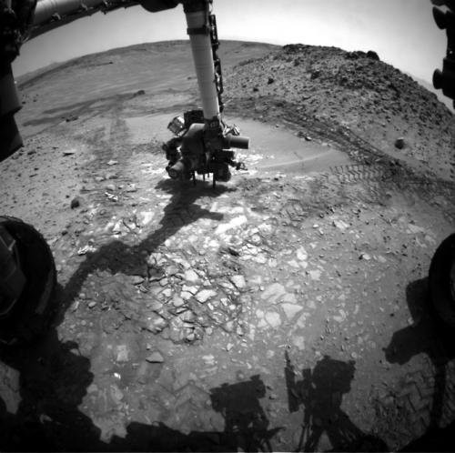Марсоход Curiosity занялся изучением марсианской облачности Марсоход Curiosity занялся изучением марсианской облачности