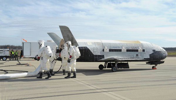 Беспилотник США вернулся на Землю после секретной миссии Беспилотник США вернулся на Землю после секретной миссии