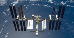 МКС угрожает обломок космического аппарата МКС угрожает обломок космического аппарата