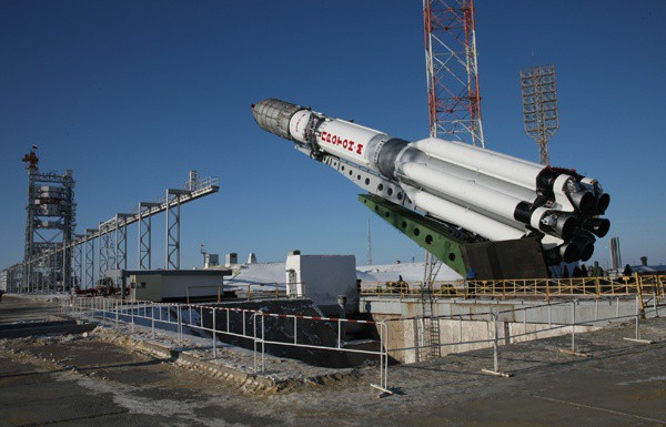 С Байконура стартовала ракета-носитель "Протон-М" с британским спутником Inmarsat