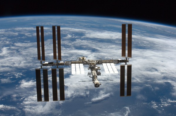 NASA заплатит $490 млн Роскосмосу за доставку астронавтов на МКС NASA заплатит $490 млн Роскосмосу за доставку астронавтов на МКС