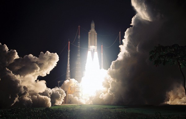 Ракета-носитель Ariane-5 успешно стартовала с космодрома Куру