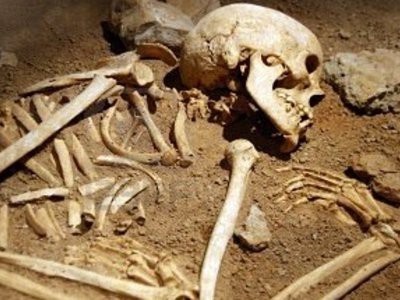 В Иране археологи нашли скелет человека, жившего 5,8 тысяч лет назад В Иране археологи нашли скелет человека, жившего 5,8 тысяч лет назад