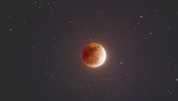 НАСА запустило конкурс фотографий на "лучшую кровавую Луну" НАСА запустило конкурс фотографий на "лучшую кровавую Луну"