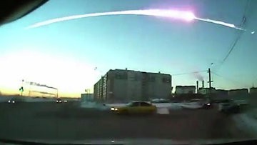 Ученые обнаружили в челябинском метеорите кристалл, похожий на алмаз Ученые обнаружили в челябинском метеорите кристалл, похожий на алмаз