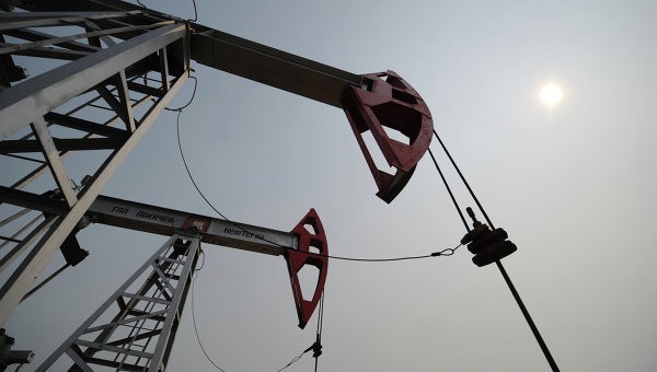 Запасы нефти в США за неделю выросли на 0,4%, до 534,8 млн баррелей Запасы нефти в США за неделю выросли на 0,4%, до 534,8 млн баррелей