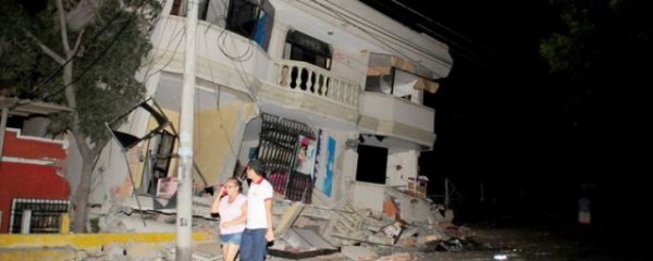 После самого крупного землетрясения в Эквадоре в течение суток произошло еще более сотни подземных толчков