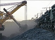 Угольная компания «Заречная» довела объем добычи угля в 2012 году до 9,8 млн тонн Угольная компания «Заречная» довела объем добычи угля в 2012 году до 9,8 млн тонн
