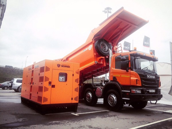 Scania представила в Москве карьерный самосвал с кузовом от НЛМК Scania представила в Москве карьерный самосвал с кузовом от НЛМК