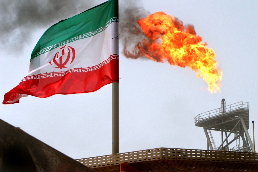 Экспорт нефти из Ирана вырос в три раза Экспорт нефти из Ирана вырос в три раза