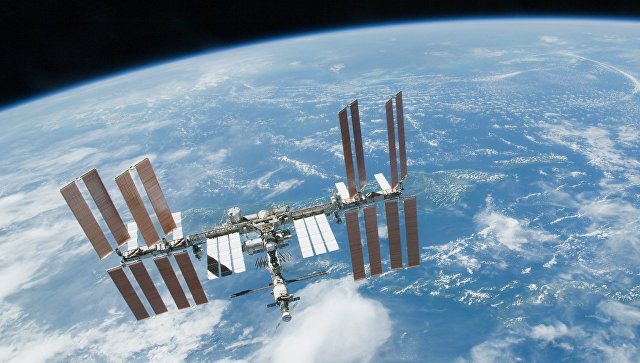 "Роскосмос" будет изучать магнитосферу Земли "Роскосмос" будет изучать магнитосферу Земли