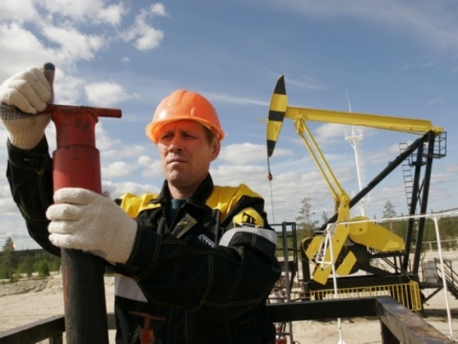 Нефтяники Тюмени увеличили добычу углеводородов до 12,4 млн. т Нефтяники Тюмени увеличили добычу углеводородов до 12,4 млн. т