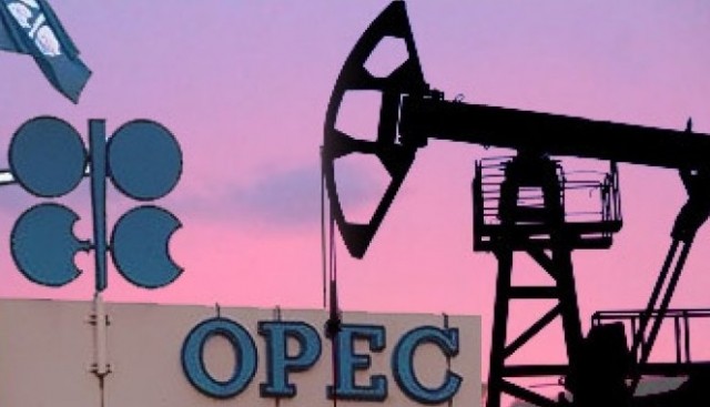 Мировая нефтедобыча снизится на 1% Мировая нефтедобыча снизится на 1%