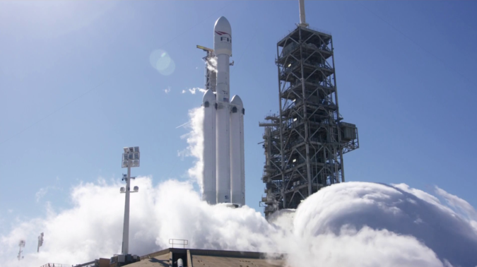 SpaceX произвела успешный запуск сверхтяжелой ракеты Falcon Heavy SpaceX произвела успешный запуск сверхтяжелой ракеты Falcon Heavy