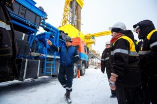 Западно-Эргинское месторождение дало первую нефть Западно-Эргинское месторождение дало первую нефть
