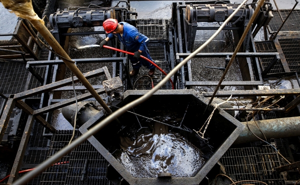 Почему цена на нефть остается нестабильной Почему цена на нефть остается нестабильной
