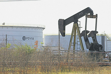 Цены на нефть снова пошли вверх Цены на нефть снова пошли вверх