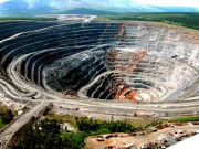 В Красноярском крае на дне карьера обрушилась горная порода В Красноярском крае на дне карьера обрушилась горная порода