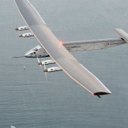 Solar Impulse 2 летит через Атлантику Solar Impulse 2 летит через Атлантику