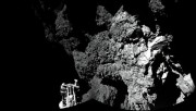 Розетта сфотографировала модуль Филы на комете Чурюмова-Герасименко Розетта сфотографировала модуль Филы на комете Чурюмова-Герасименко