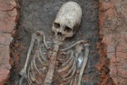 Ученые установили тайну смерти женщины-великана из XIII века Ученые установили тайну смерти женщины-великана из XIII века