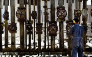 Страны ОПЕК+ договорились увеличить добычу нефти Страны ОПЕК+ договорились увеличить добычу нефти