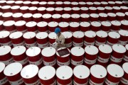С начала года нефть подорожала более, чем на 5% С начала года нефть подорожала более, чем на 5%