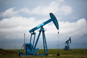 Нефть снова пошла в рост